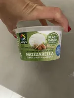 Mozzarella a base di riso e mandorle