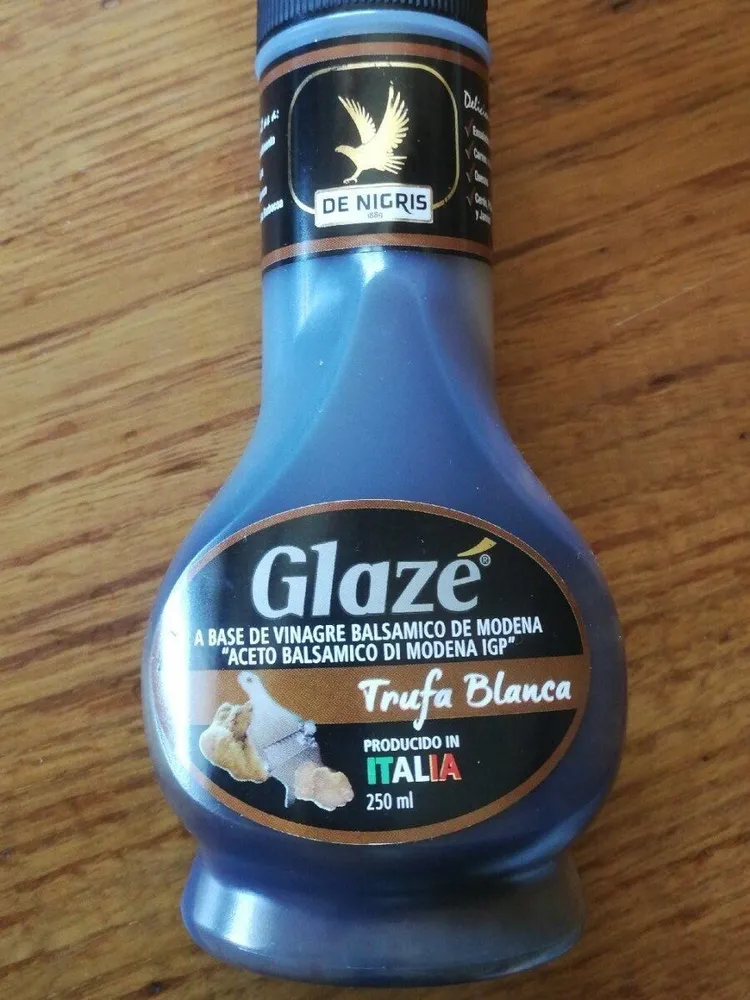 Vinagre balsámico de moderna con trufa blanca