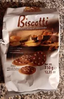 Biscotti con cacao e nocciole