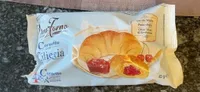 Cornetto con ciliegia
