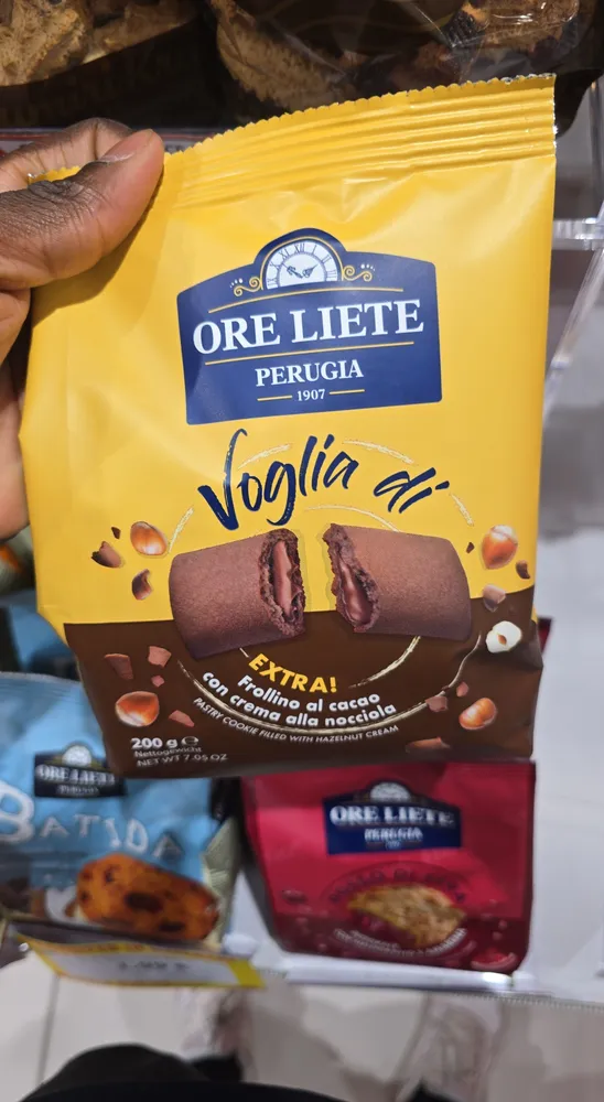 Frollino al cacao con crema di nocciola