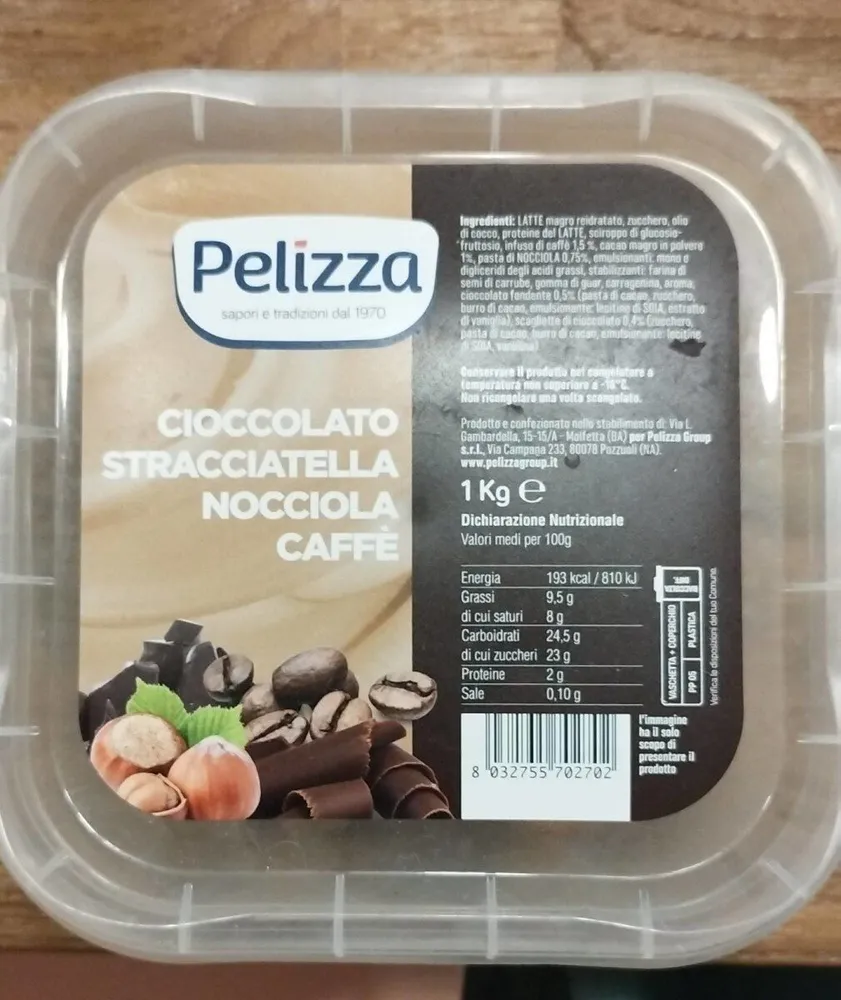 Gelato stracciatella, nocciola, caffè
