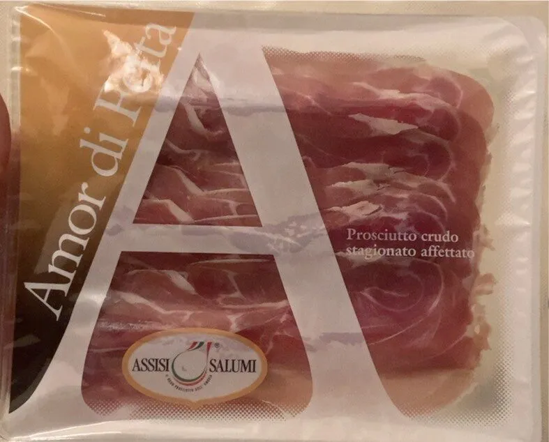Prosciutto crudo stagionato affettato