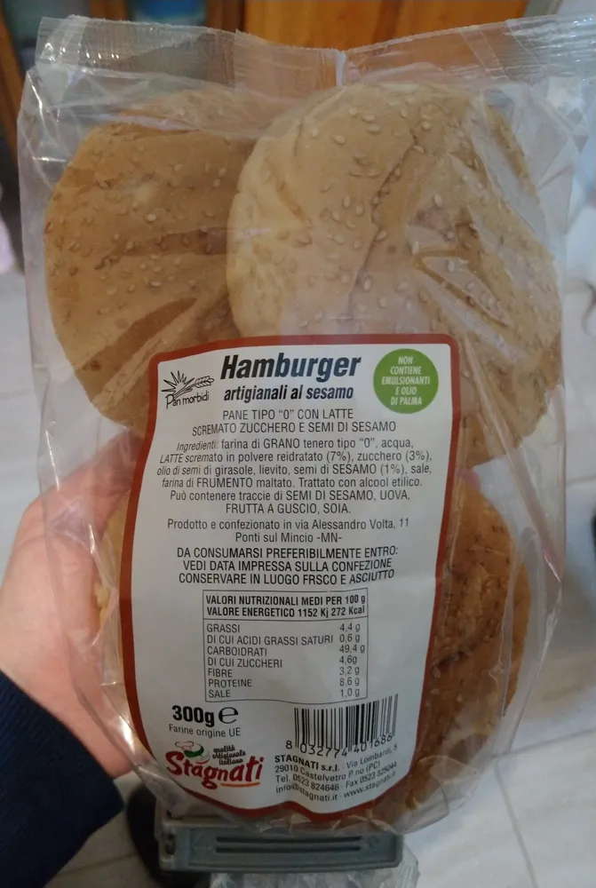 Hamburger artigianali al sesamo