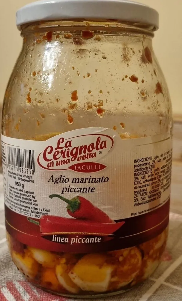 Aglio marinato piccante