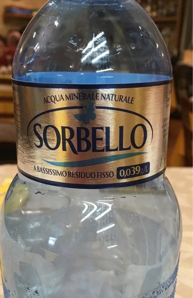 Aqua Minerale Naturale