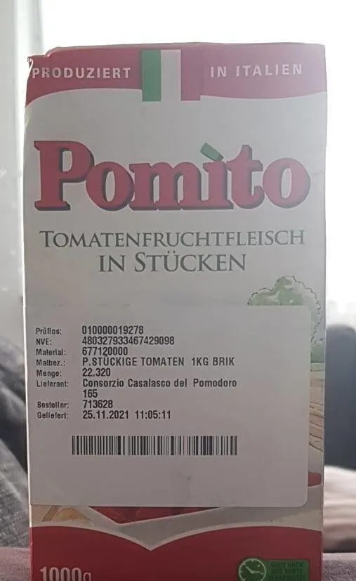 Tomaten in Stücken
