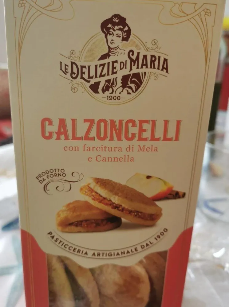 Calzoncelli con farcitura di Mela e Cannella