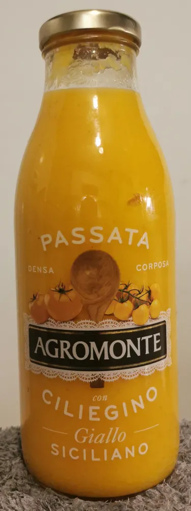 Purée de tomates jaunes et tomates cerise jaunes