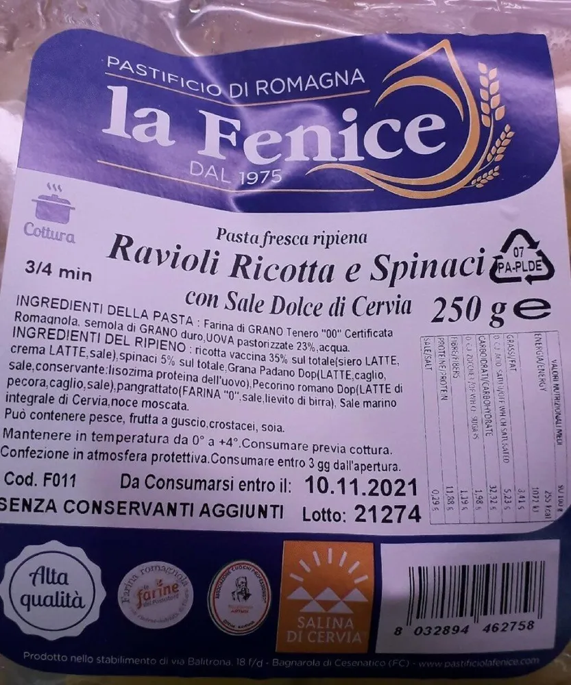 Ravioli ricotta e spinaci con sale di cervia