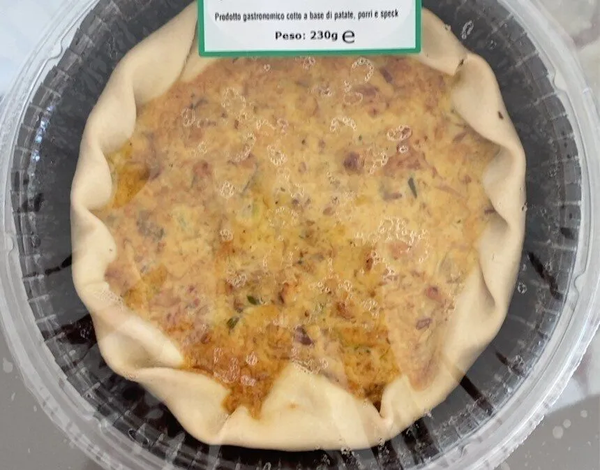 Torta patate porri e speck