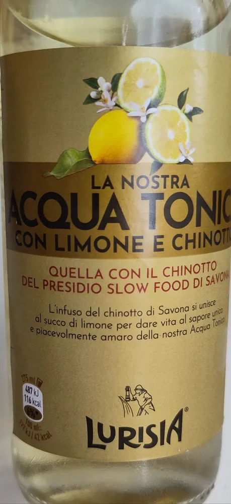 Acqua tonica con limone e chinotto