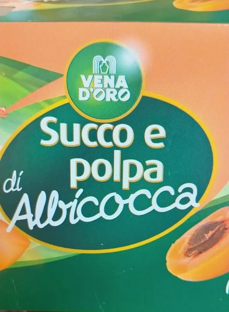 Succo e polpa di albicocca