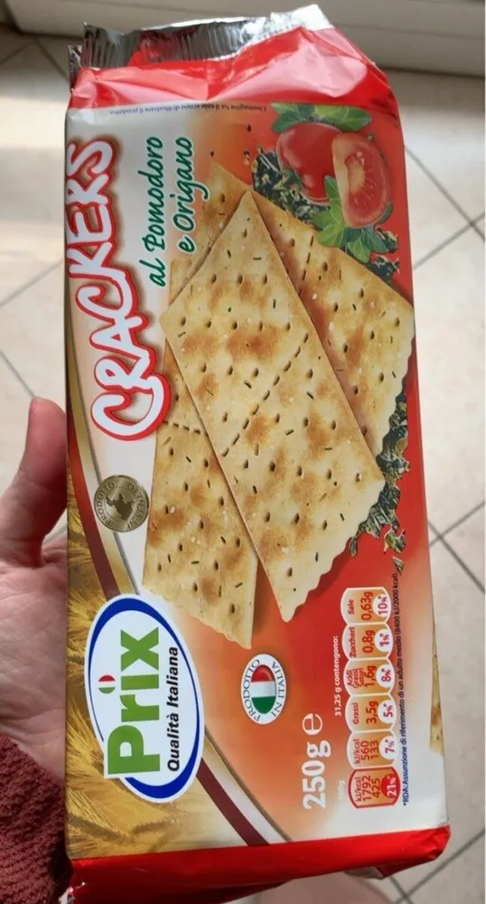Crackers al pomodoro e origano