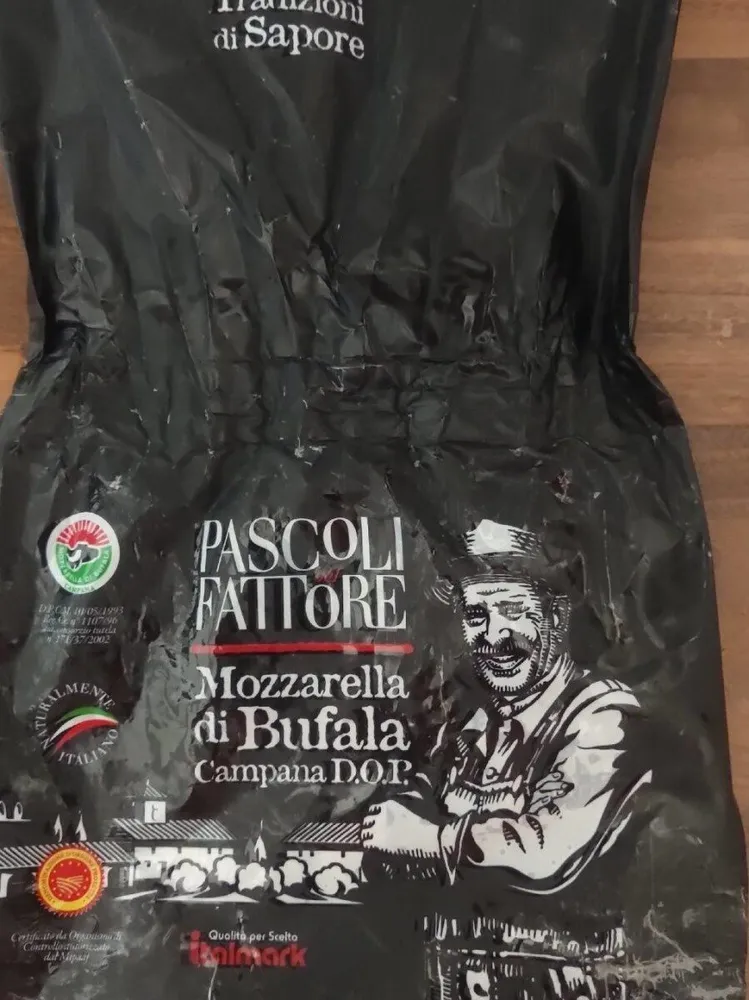 Mozzarella di bufala Campana D.O.P.