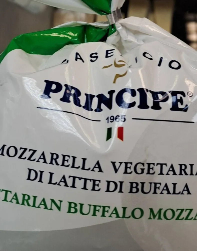 Mozzarella vegetariana di Bufala