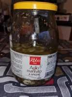 Agio marinato a spicchi