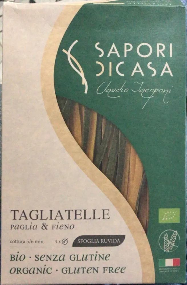 Tagliatelle paglia e fieno