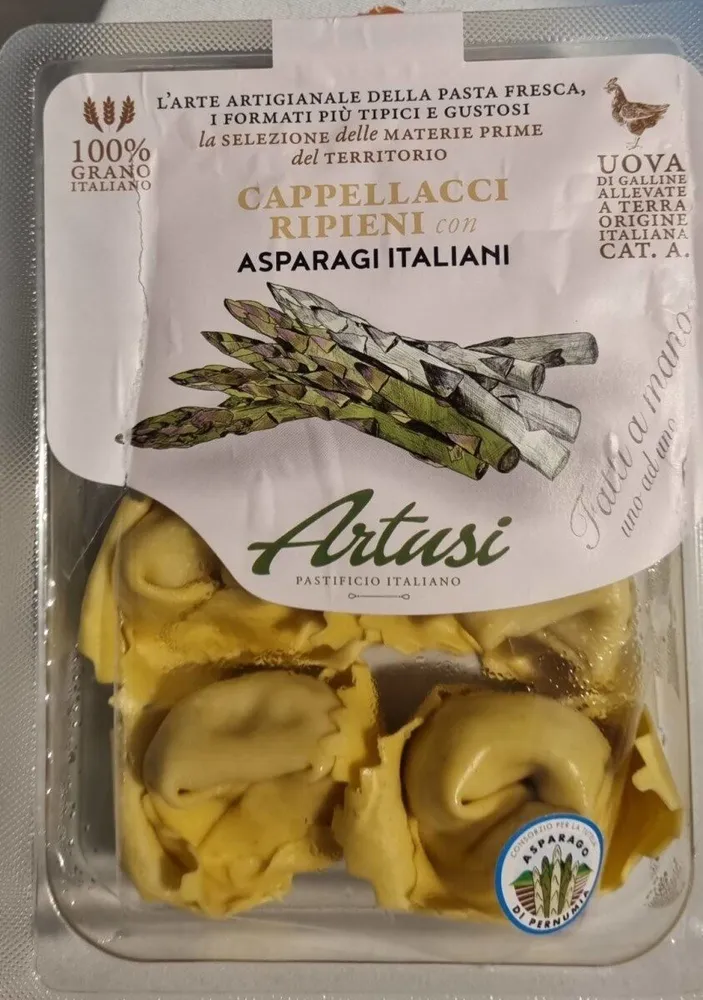 Cappellacci ripieni asparagi italiani