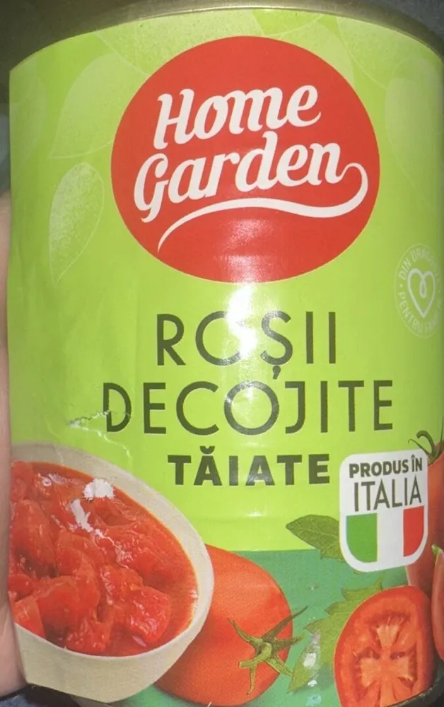 Roșii Decojite Tăiate