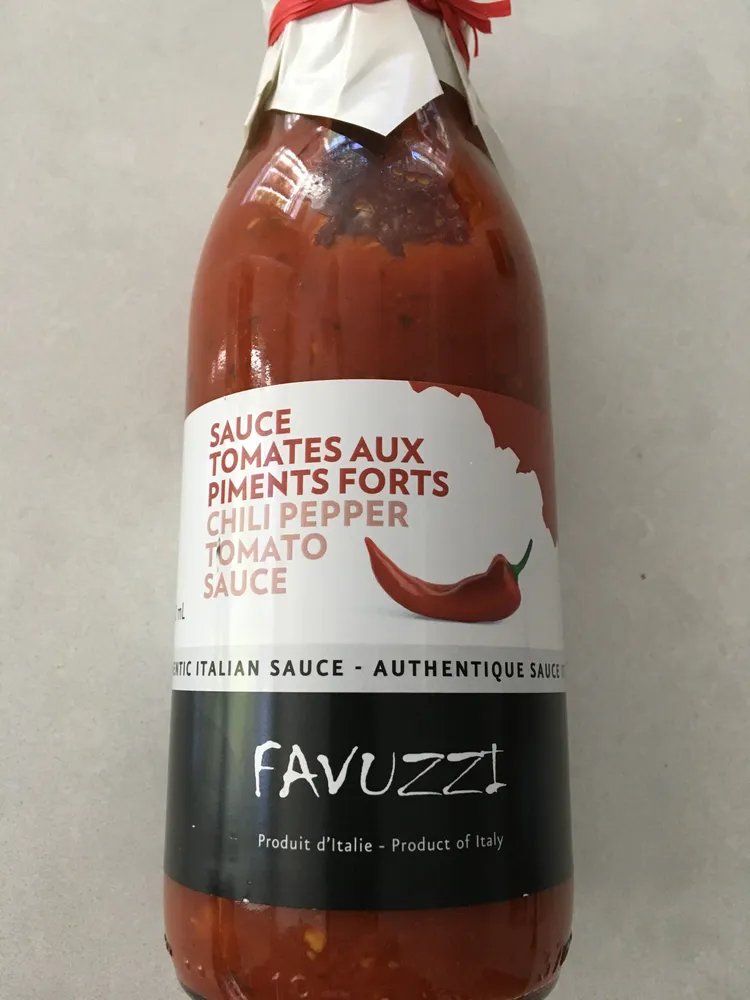 Sugo di pomodoro all' arrabbiata