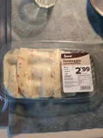 Formaggio con peperoncino