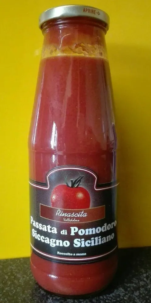 Passata di pomodoro siccagno siciliano