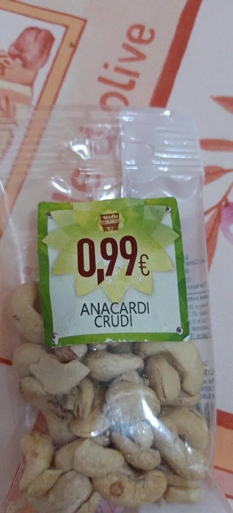 Anacardi crudi
