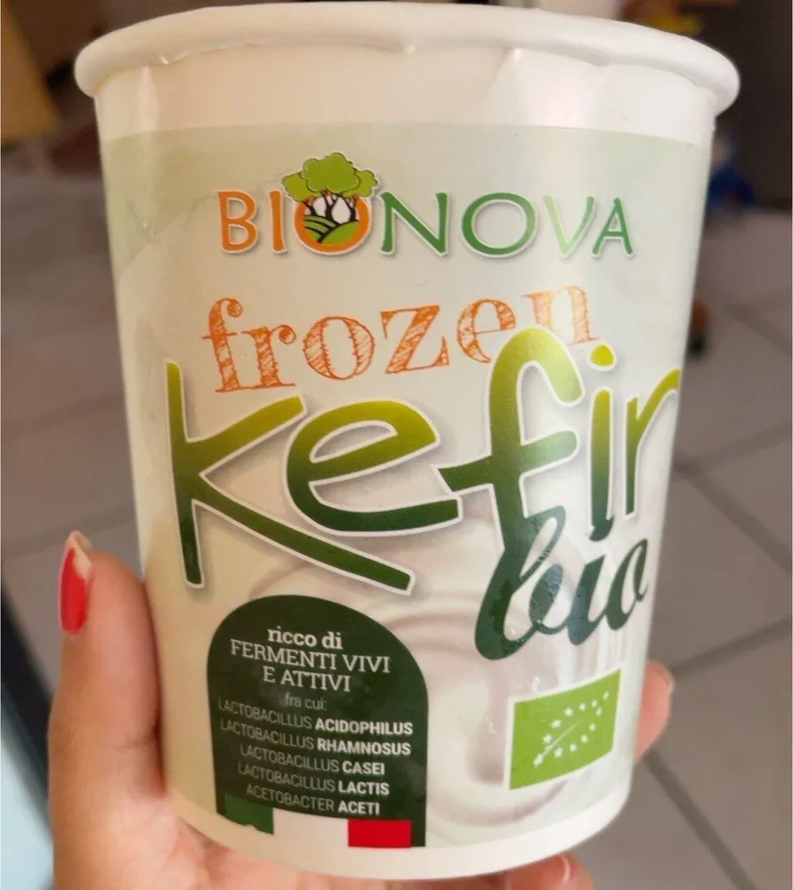 Frozen kefir bio