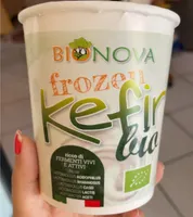 Frozen kefir bio