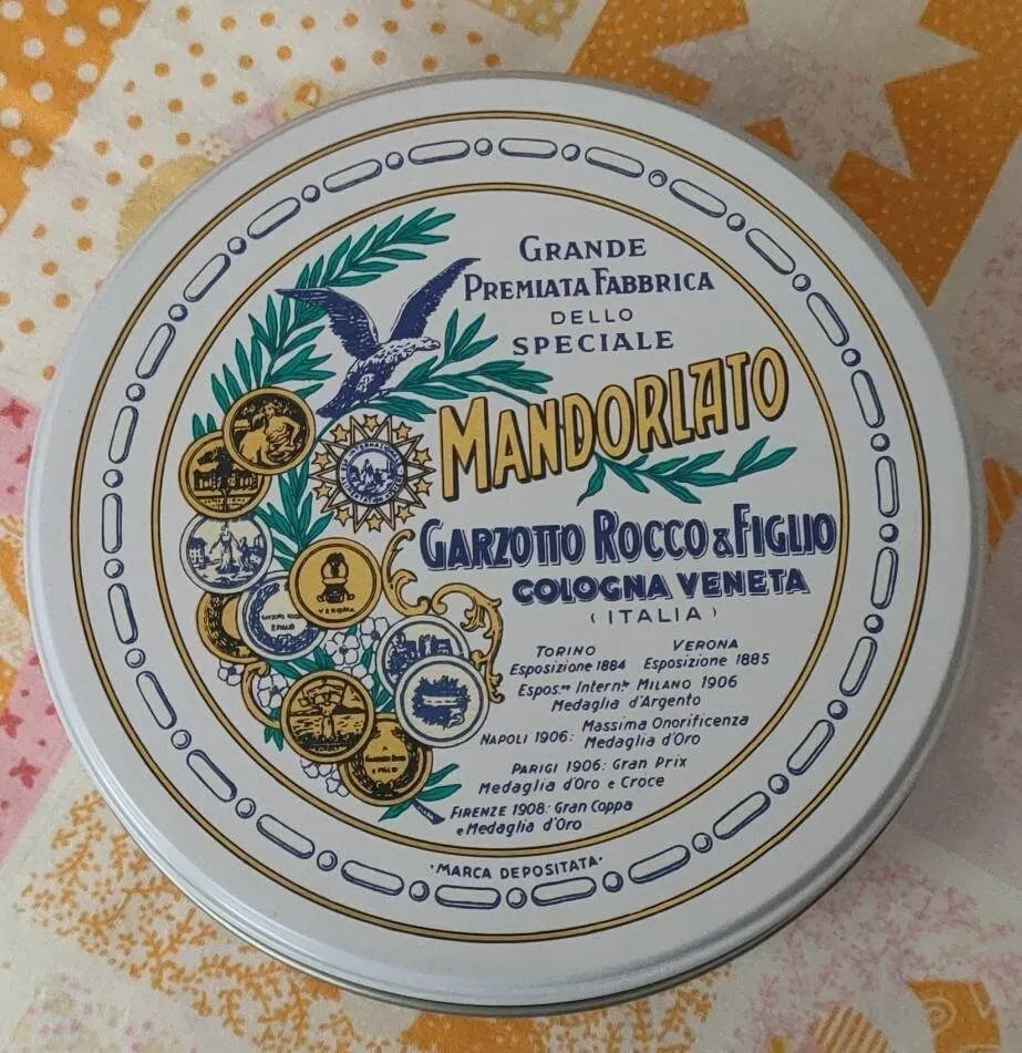 Mandorlato