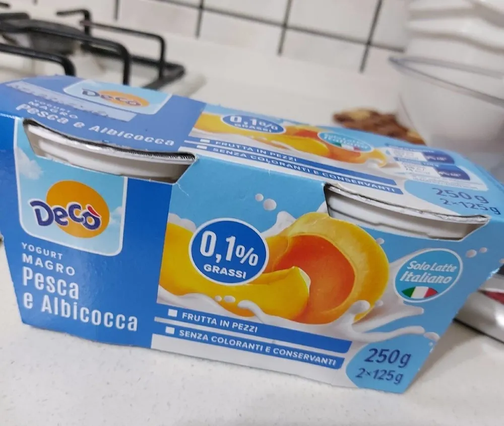 Yogurt magro pesca e albicocca