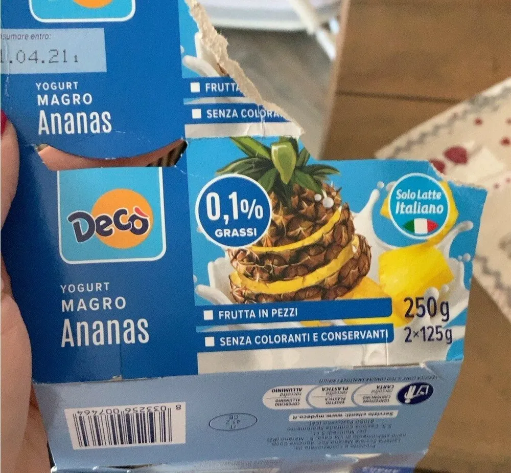 Yogurt magro ananas