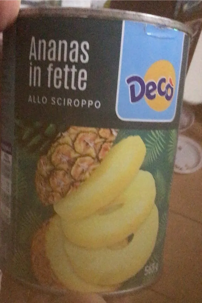 Ananas in fette allo sciroppo
