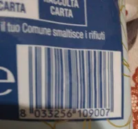Praline di cioccolato con cereali e crema al latte