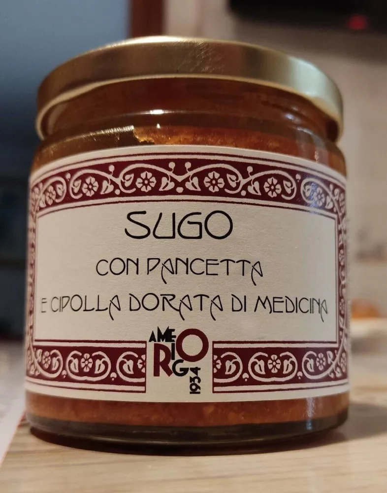Sugo con pancetta e cipolla dorata di medicina