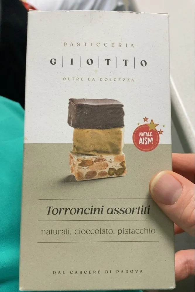 Torroncini assortiti, naturali, cioccolato, pistacchio