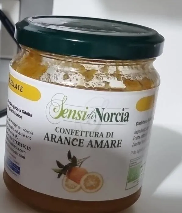 Confettura di arance amare