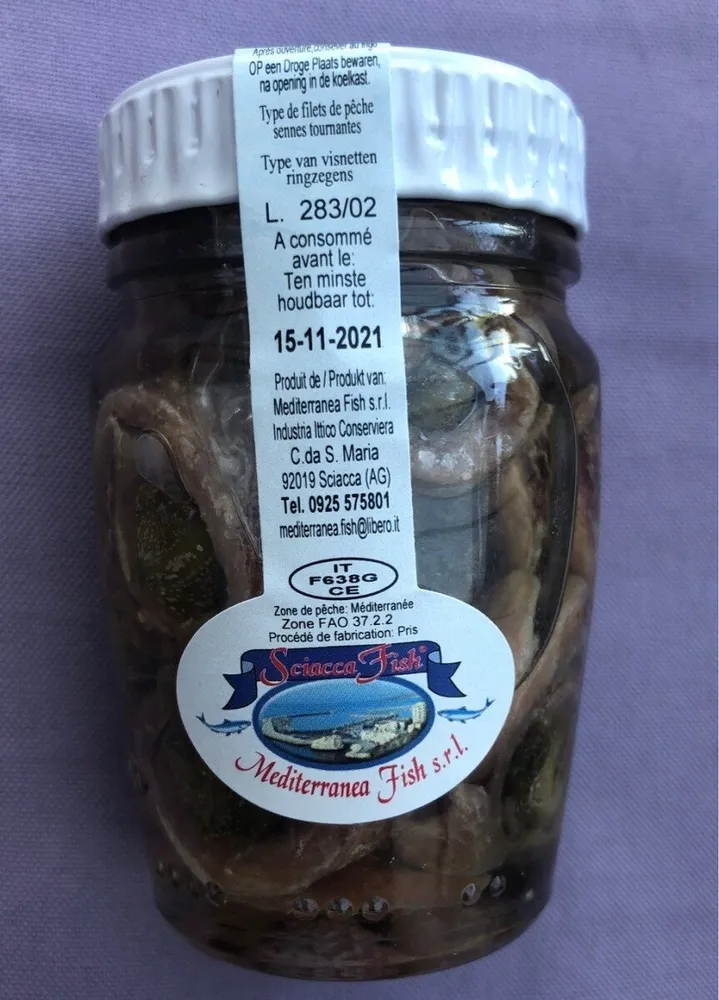 Filets d'anchois aux câpres