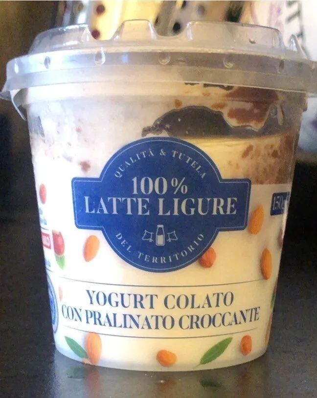 Yogurt colato con pralinato croccante