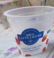 Yogurt colato con fragola