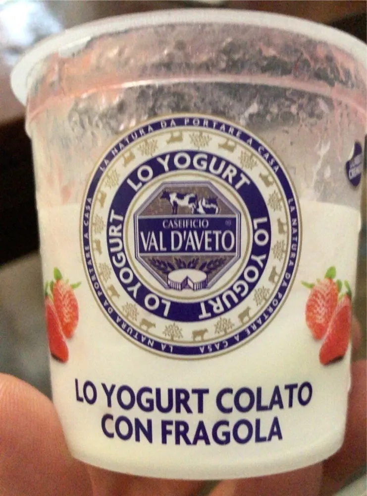 Lo yoghurt colato con fragola