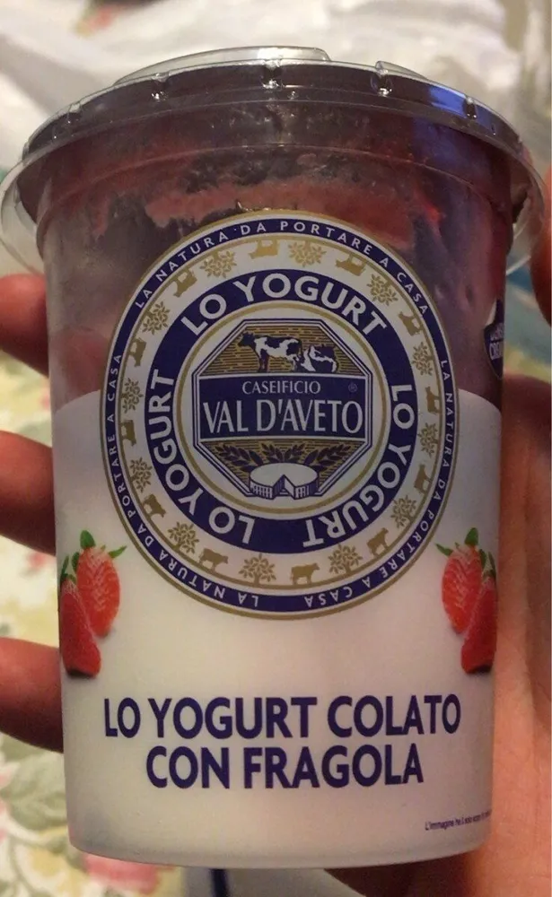 lo yoghurt colato con fragola