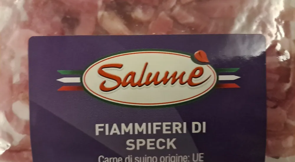 Salume fiammiferi di speck