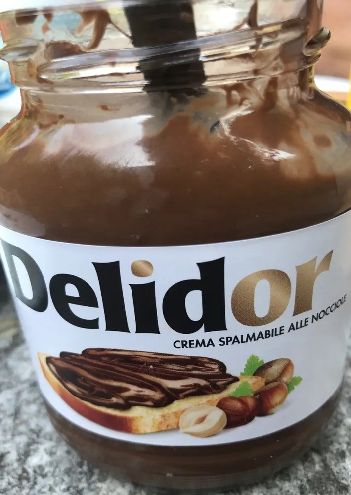 Crema spalmabile alle nocciole