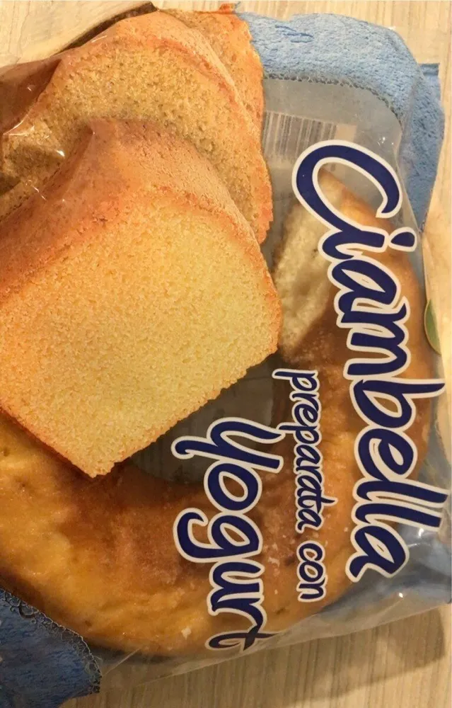 Ciambellone preparato con yogurt