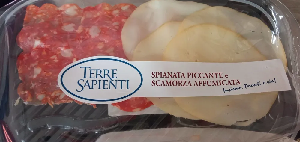 Spianata piccante e scamorza affumicata