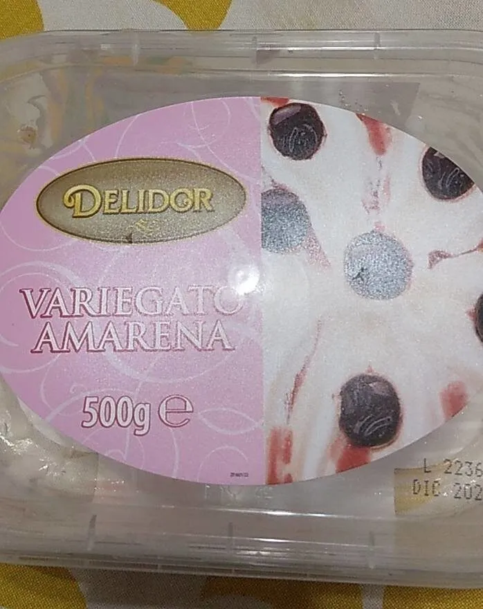Gelato variegato amarena