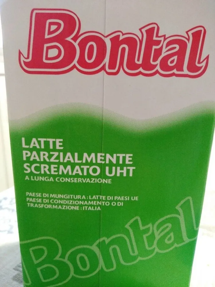 Latte parzialmente scremato UHT