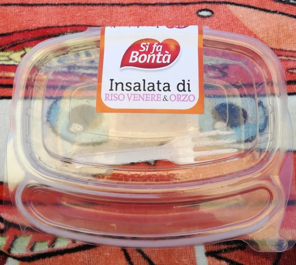 Insalata di riso venere e orzo